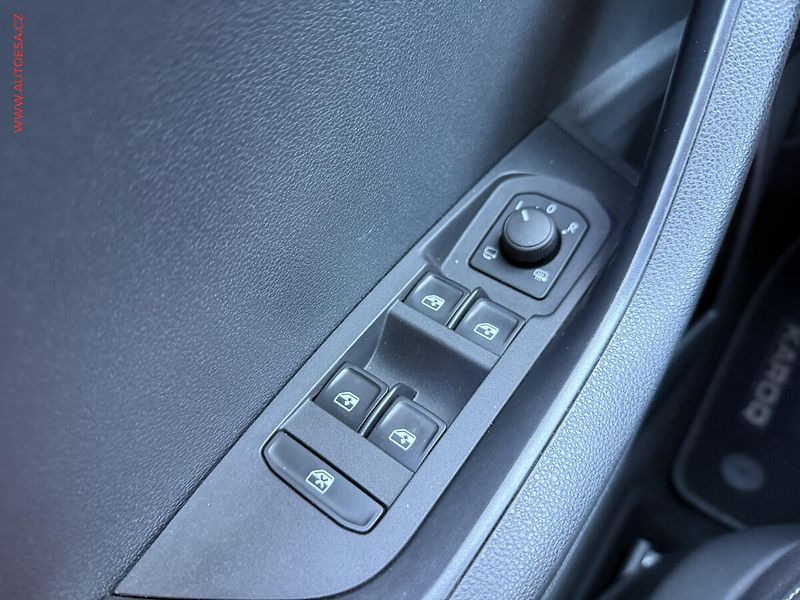 Škoda Karoq (2017) 1.5 TSi, ČR, Ambition, DSG - fotka 11 z 21