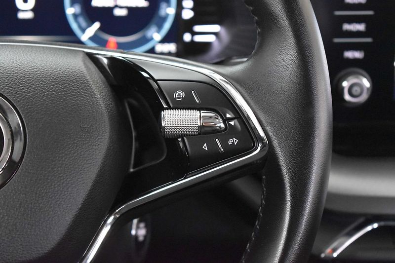 Škoda Octavia 2.0 TDI 110kW AMBITION+*ČR 1.M - fotka 17 z 38