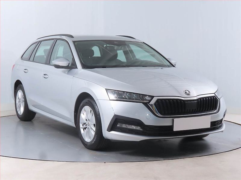 Škoda Octavia (2022) Ambition 2.0 TDI, ČR,1.maj - fotografie inzerátu