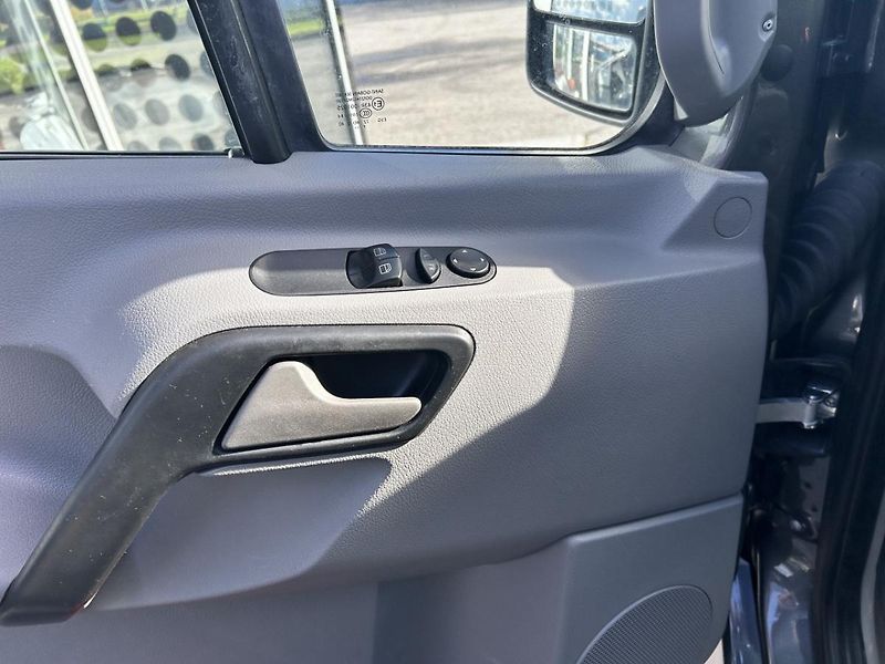 Mercedes-Benz Sprinter 319 CDI/S KB 4x4 - fotka 9 z 27