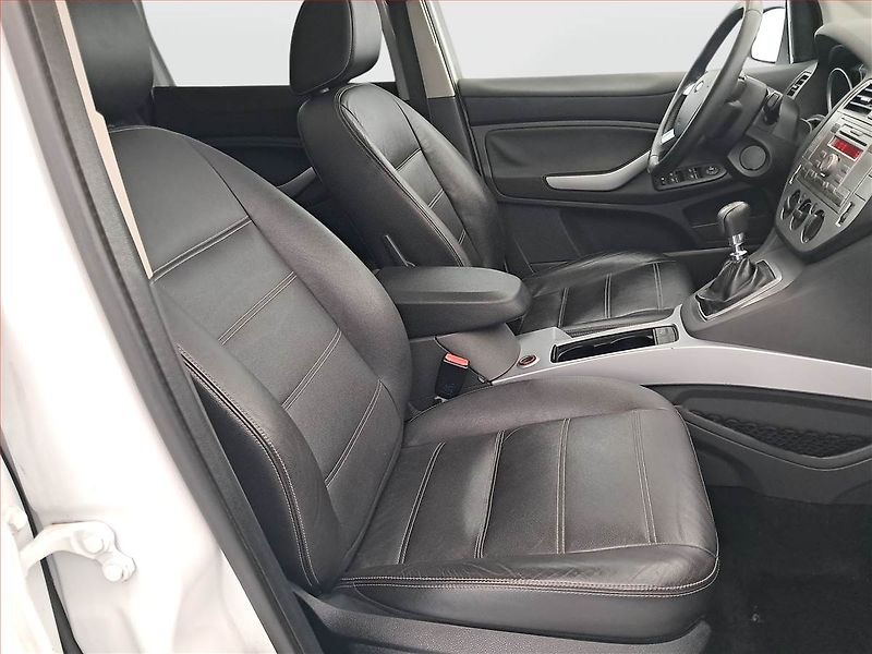 Ford Kuga (2010) 2.0 TDCi, nová STK, Tažné - fotka 9 z 18