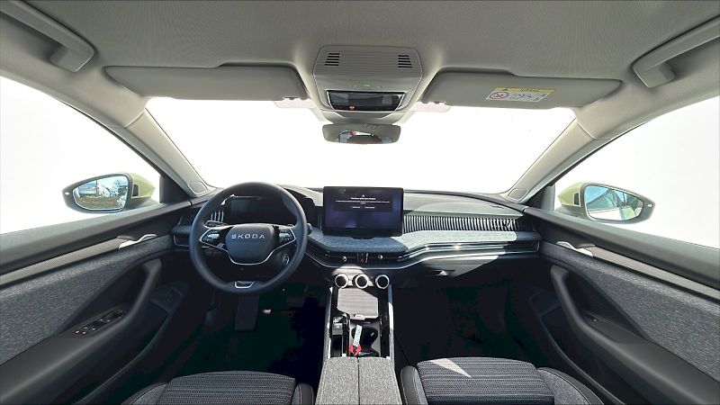 Škoda Superb (2025) COMBI SELEC TS 110/1.5 A7F - fotka 5 z 24
