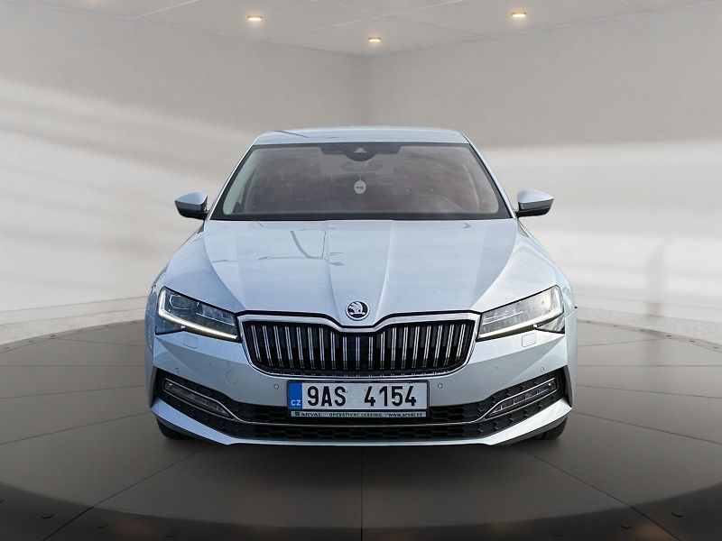 Škoda Superb (2023) L&K 2.0TDI 147kW DSG 4x4 TAŽNÉ - fotka 2 z 11