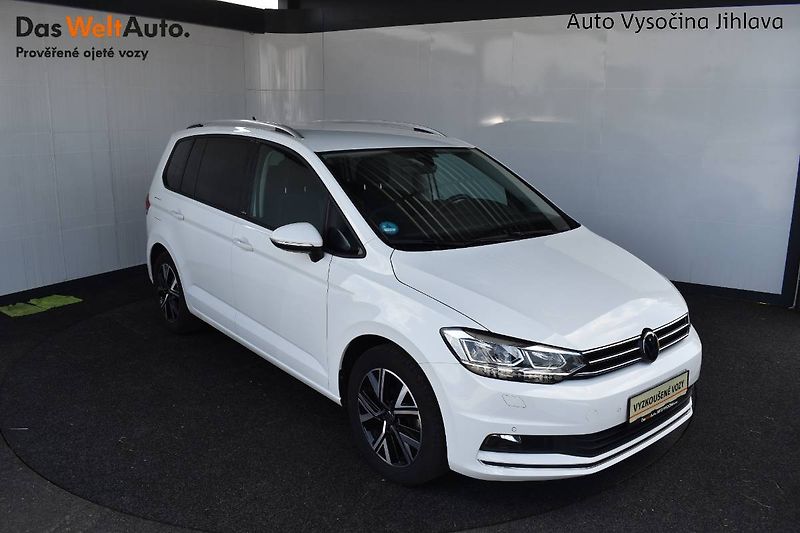 Volkswagen Touran (2022) 2.0TDI 110kW DSG,LED,Active - fotka 7 z 22