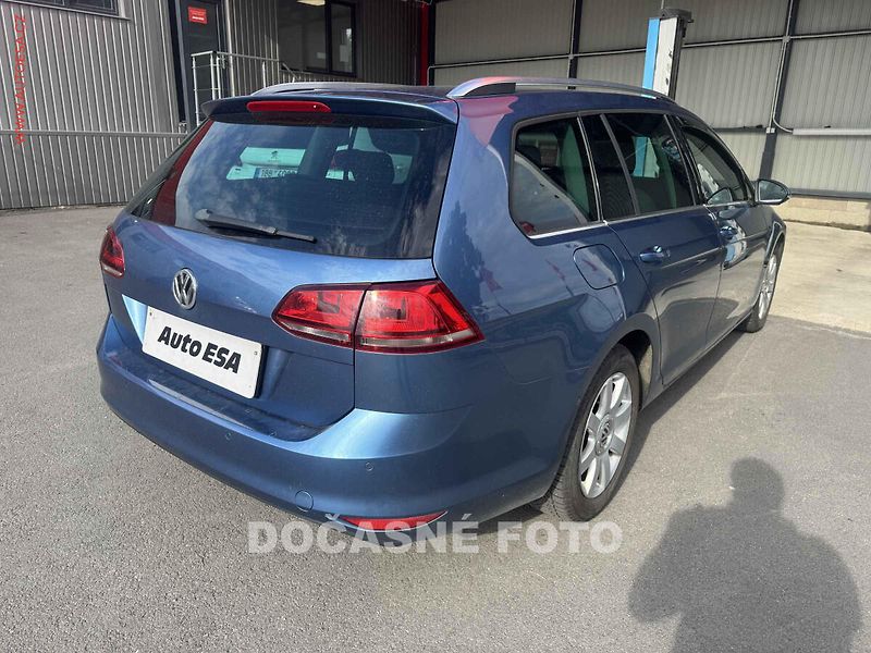 Volkswagen Golf (2013) 1.4TSi - fotka 2 z 3
