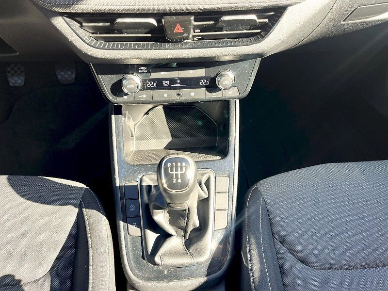 Škoda Fabia (2025) SELECTION 1.0MPi 59kW M5F - fotka 22 z 22