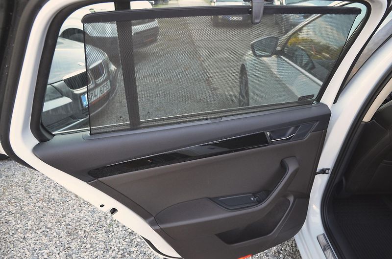 Škoda Superb (2016) 2.0 TDi 140kW 4x4 L&K / 1.MAJ. - fotka 18 z 47