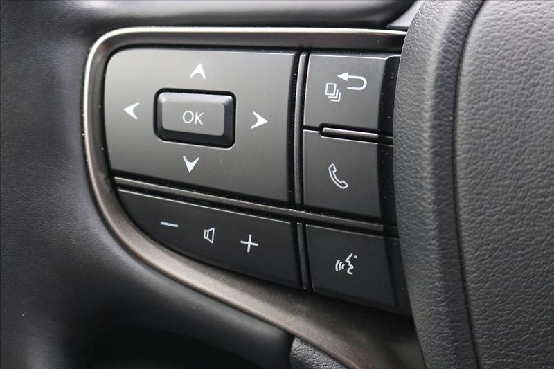 Lexus UX 250h 2,0 HEV, DSG, 1.Maj.  UX - fotka 22 z 64