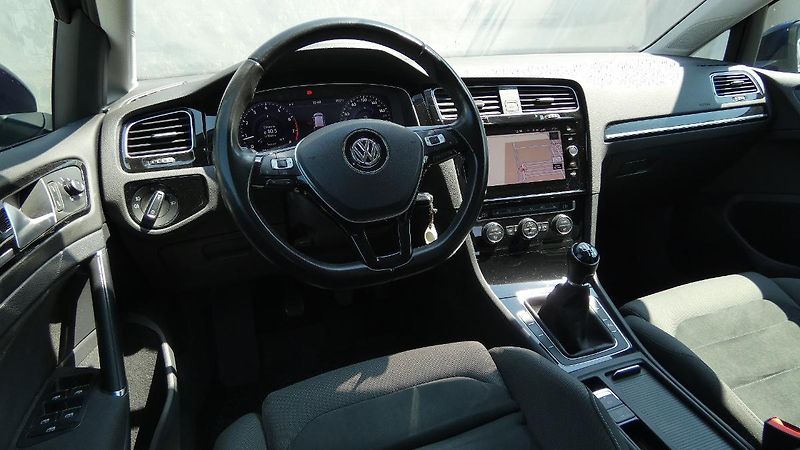 Volkswagen Golf Combi 1,4 TSI Highline 110 kW - fotka 5 z 22