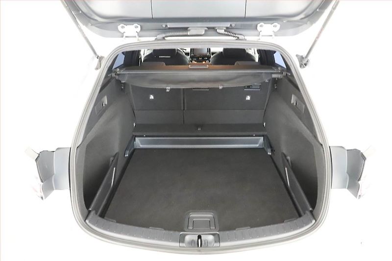 Toyota Corolla (2021) Comfort 1.8 Hybrid - fotka 14 z 15