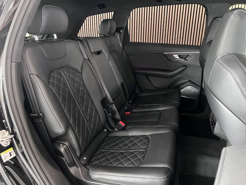 Audi Q7 TDI B&O 3D Carbon Laser Záruka - fotka 13 z 33