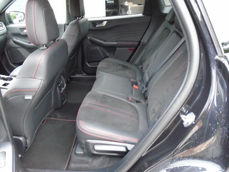 Ford Kuga 2.5 Plug-in-Hybrid ST-Line X  - fotka 17 z 44
