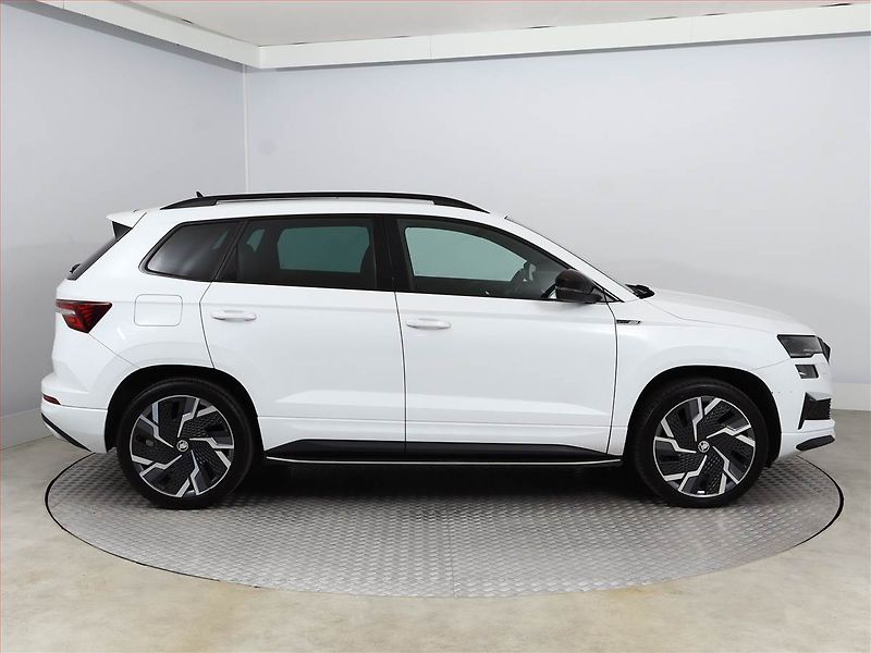 Škoda Karoq (2022) Sportline 2.0 TSI - fotka 6 z 22