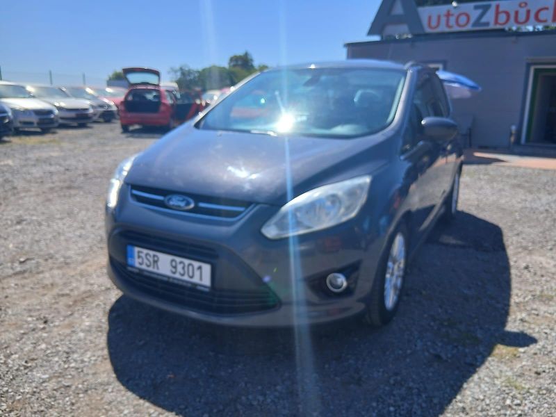 Ford C-MAX 1.6 TDCI, ALU, 6 rychlostí - fotka 2 z 39