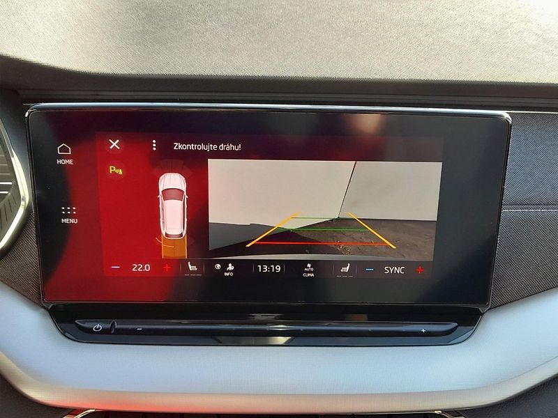 Škoda Octavia Combi M-HEV Style Plus Navi 1. - fotka 26 z 29