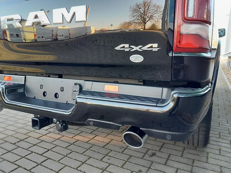 Dodge RAM (2025) 1500, 5.7 V8  Longhorn MY24 - fotka 10 z 41