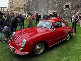 Sraz vozů Porsche ve Švihově na hradě.
