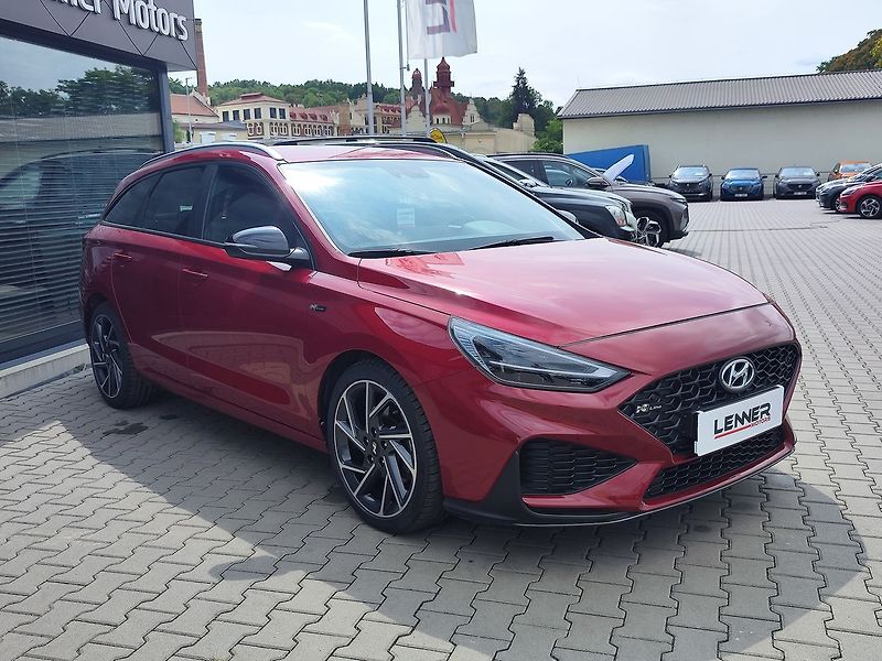 Hyundai i30 1.5 T-GDI/117kW N-Line DCT - fotka 3 z 32