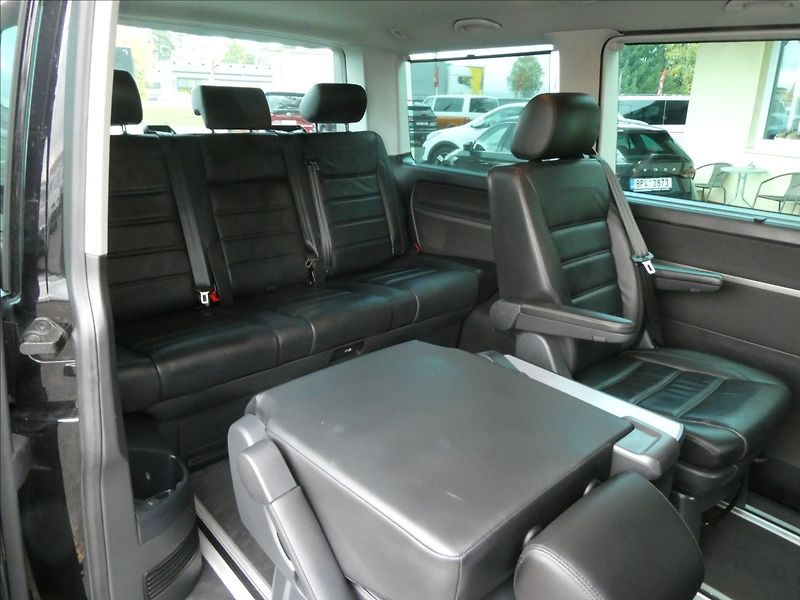 Volkswagen Multivan 2,0 TDi 150kW DSG GenerationSi - fotka 23 z 57