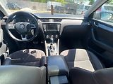 Škoda Octavia 2.0 TDi - náhled 6