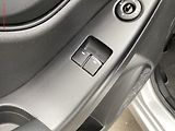 Hyundai ix20 (2013) 1.6 CRDi, AC, park. čidla - náhled 13