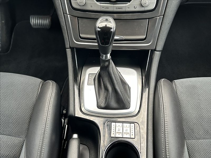 Ford Mondeo 2,3 160PS  Titanium A/T - fotka 27 z 46