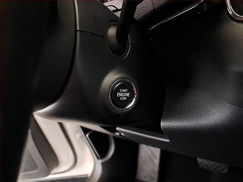 Škoda Karoq (2018) Style 1.6 TDI, Automat, Navi - fotka 22 z 24