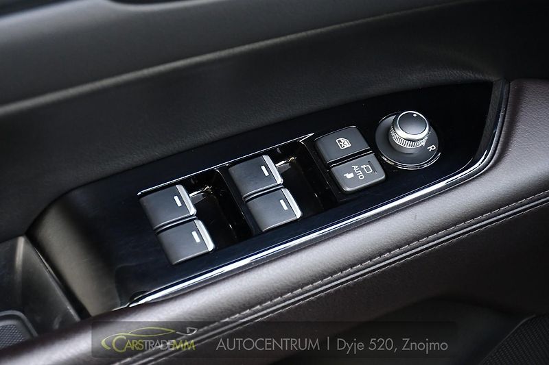 Mazda CX-5 G194 AWD TAKUMI PLUS AT 2xKOLA - fotka 24 z 55