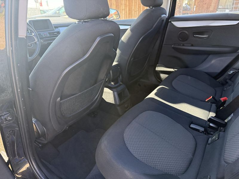 BMW Řada 2 (2015) 1.5 100kw spotřeba 4.9L2 - fotka 36 z 49