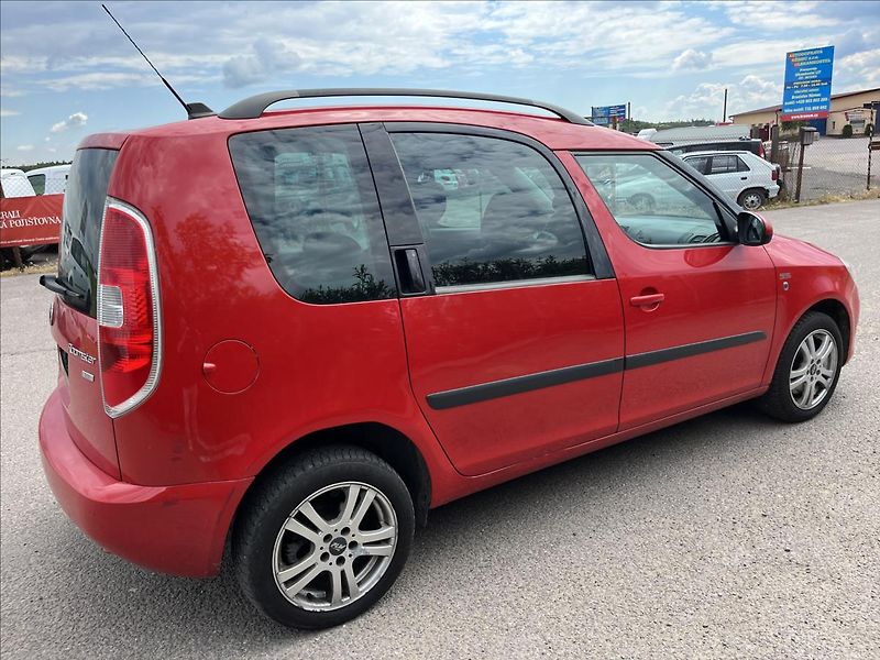 Škoda Roomster 1,2 TDi STYLE KLIMA ROZVODY - fotka 5 z 34