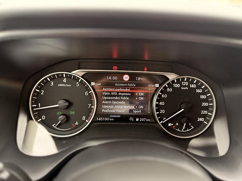 Nissan Qashqai (2022) 1.3 MHEV,140PS,ZÁRUKA - fotka 33 z 37