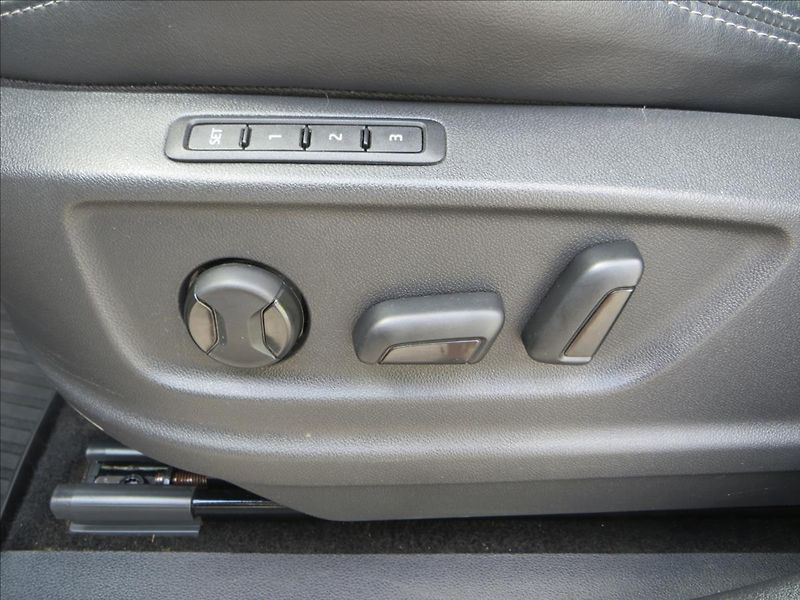 Škoda Kodiaq 2,0 TSI Style DSG 4x4 Tažné - fotka 13 z 30