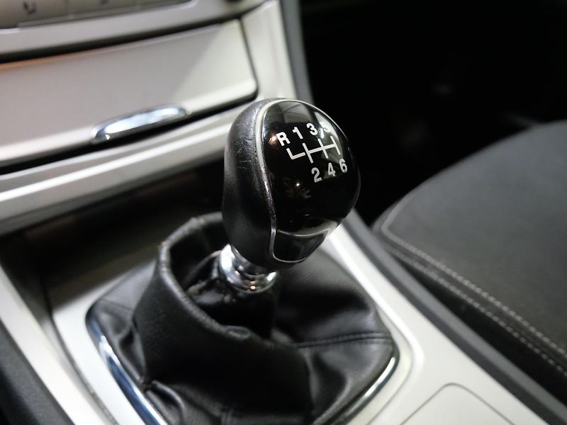 Ford Mondeo - fotka 16 z 19