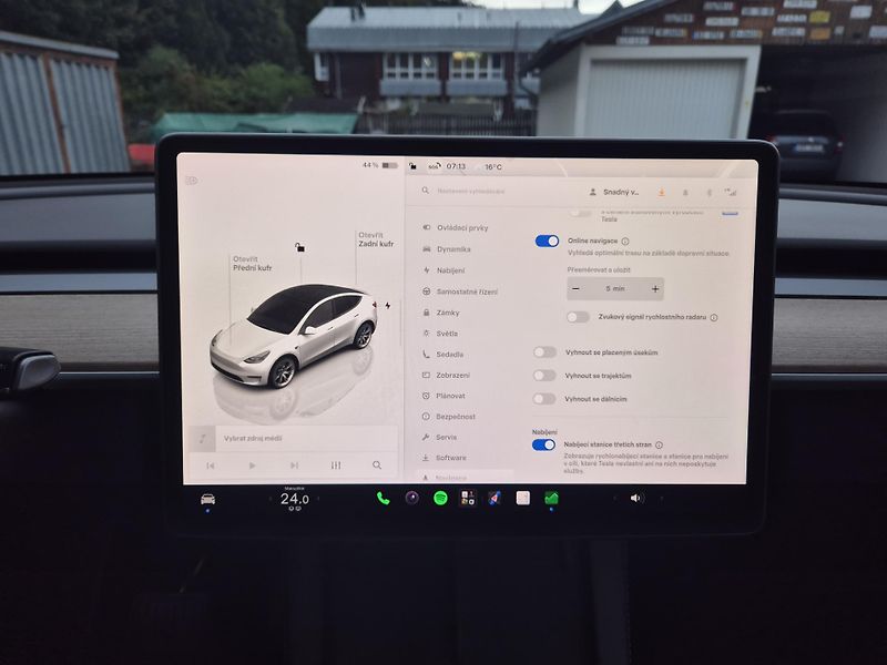 Tesla Model Y ZAMLUVENO ! TZ 92,4% - fotka 30 z 50