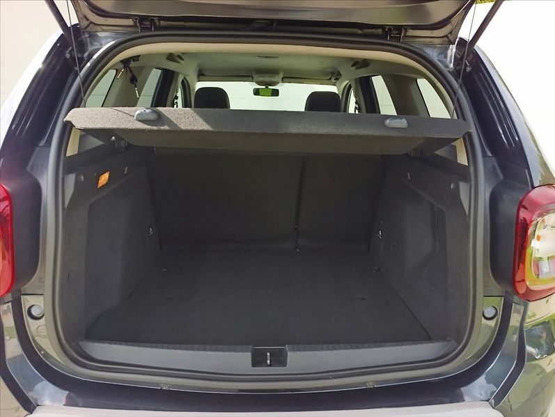 Dacia Duster 1,6 SCe Aut.klima, Kamera,Navi - fotka 9 z 36