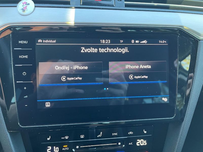 Volkswagen Passat (2021) 2.0 TDI 147kW 4x4 R-LINE - fotka 11 z 20