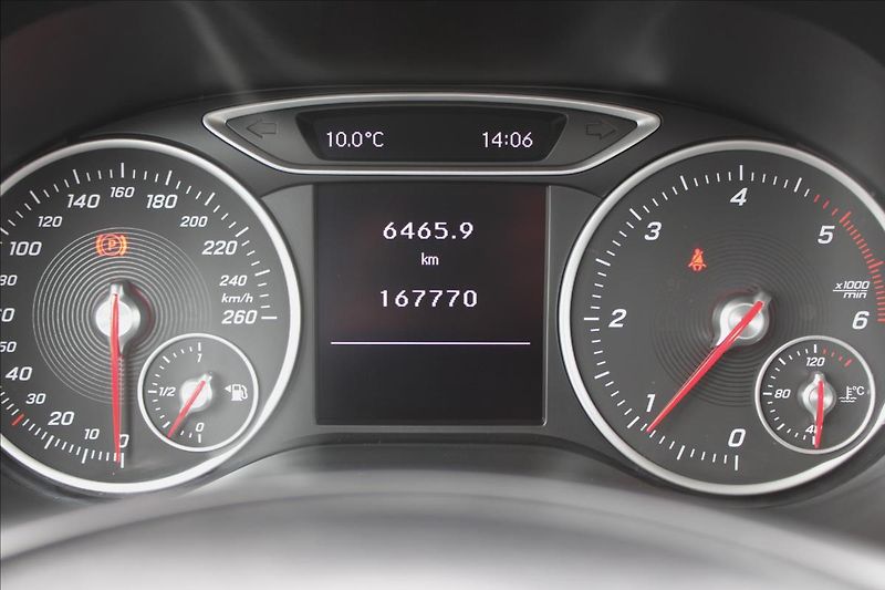 Mercedes-Benz Třídy B 180d NAVI, serviska,MANUAL - fotka 16 z 36