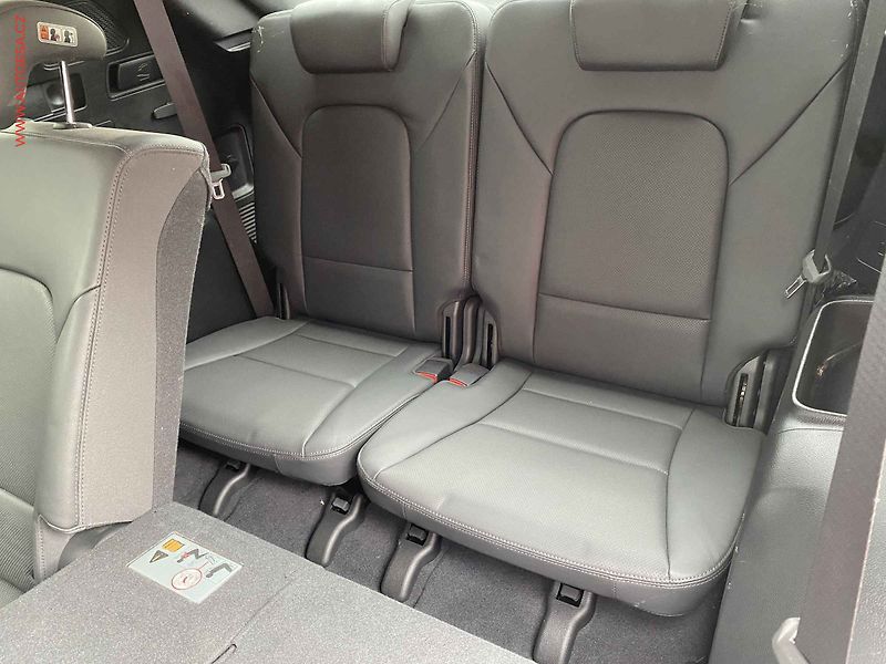 Hyundai Santa Fe (2016) 2.2 CRDi 4x4, Premium, AT - fotka 11 z 19
