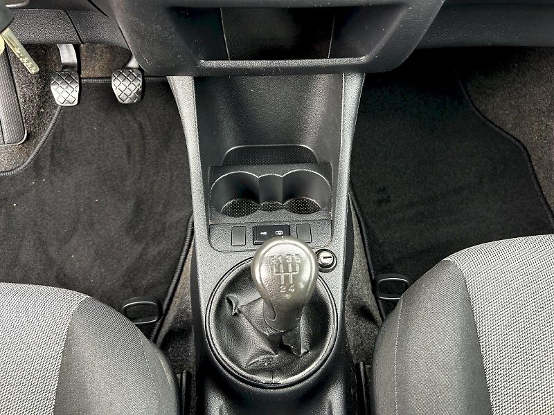 Škoda Fabia (2009) Combi 1.2 HTP 51kW MP5 Classic - fotka 14 z 27