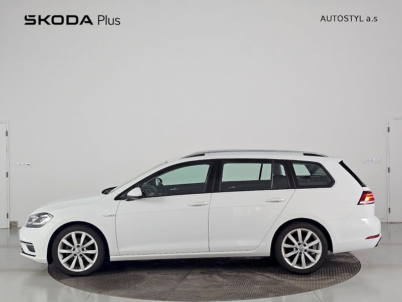 Volkswagen Golf Variant (2020) 1,5 TSI EVO 130k COMFORT LINE - fotka 3 z 31