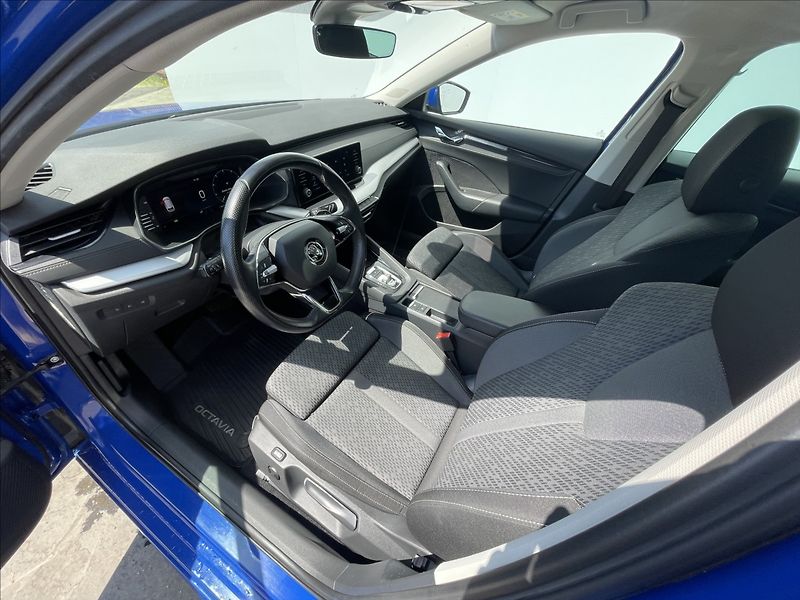 Škoda Octavia 1,5 TSI DSG Ambition Plus - fotka 5 z 23