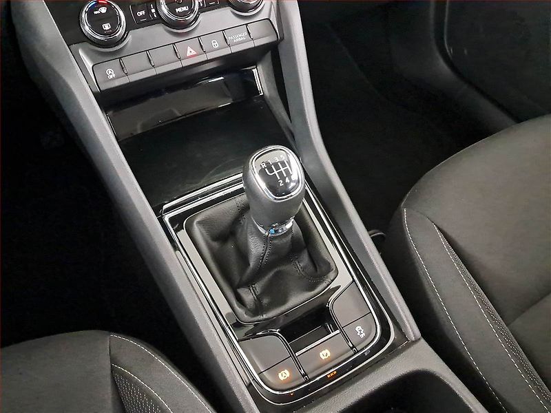 Škoda Karoq (2023) 2.0 TDI - fotka 13 z 20