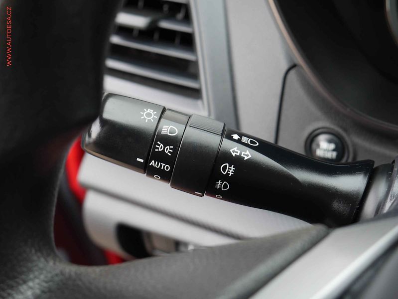Subaru XV (2018) 1.6 i, 1.maj,ČR - fotka 15 z 18