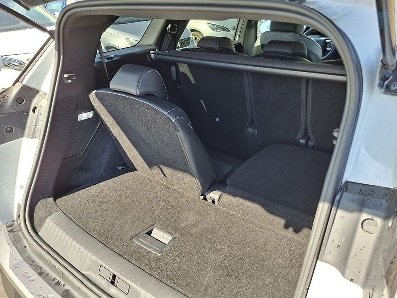 Peugeot 5008 ALLURE HYBRID 145k e-DCS6 - fotka 28 z 28