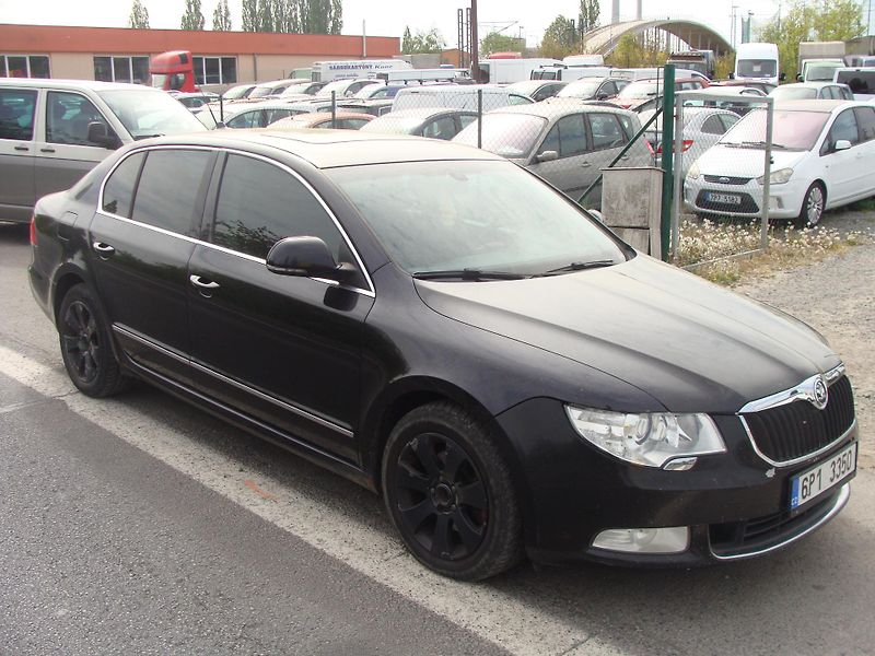 Škoda Superb 2.0 TDi, 125 kW, tažné, klima - fotka 6 z 30