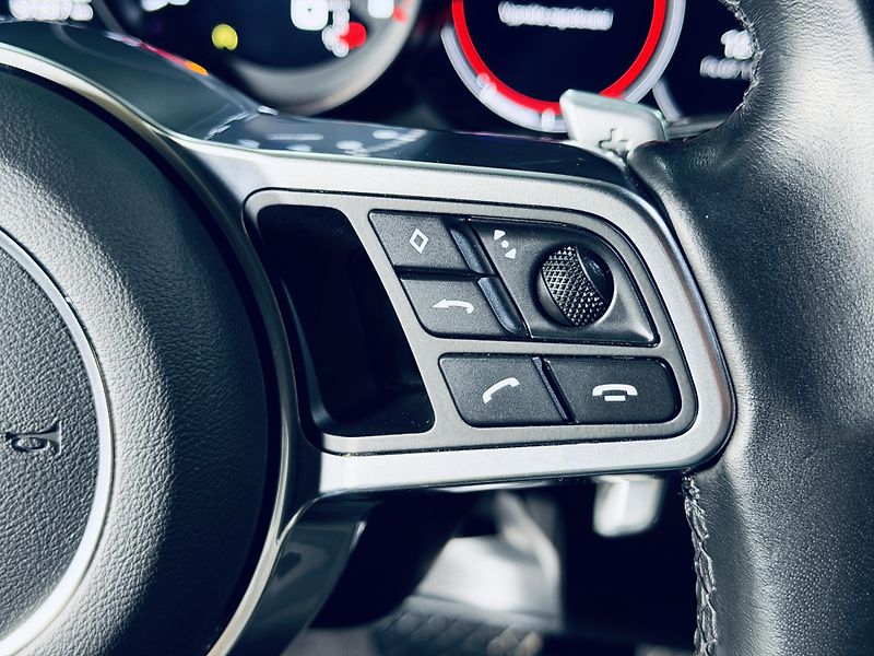 Porsche Cayenne (2022) 3.0*V6*OFFROAD*TOP - fotka 18 z 38