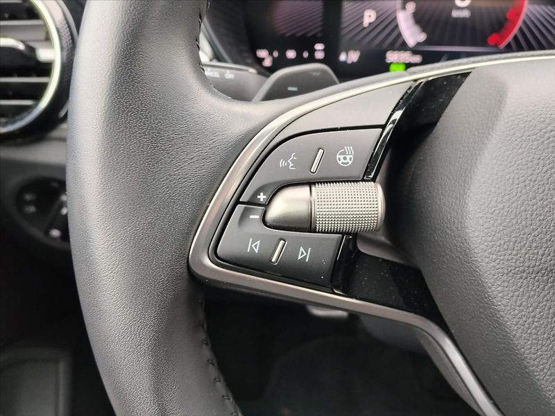 Škoda Fabia 1,0   Top Selection 1.0 TSI 85 - fotka 6 z 29