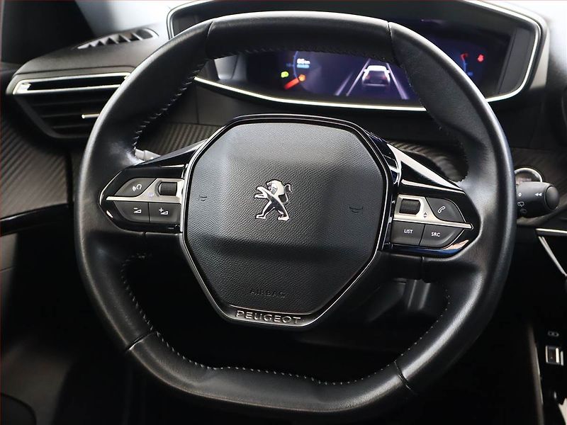 Peugeot 2008 (2021) Allure 1.2 PureTech, Navi - fotka 14 z 16