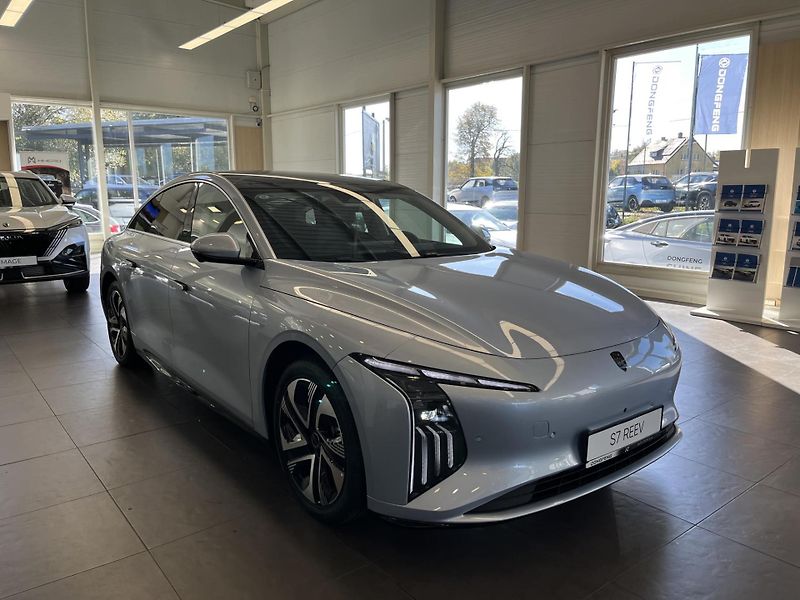 Dongfeng S7 (2026) Exclusive, REEV - fotka 3 z 16