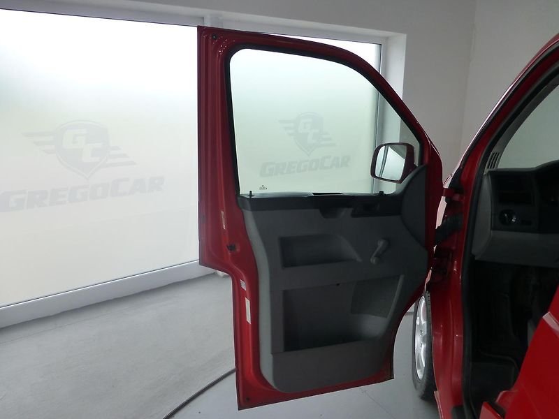 Volkswagen Transporter (2009) 2,0TDI-75KW**TAŽNÉ**ALU**9MÍST - fotka 9 z 15